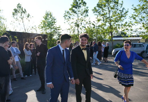 20250531-lmk-high-school-prom-PIC06084