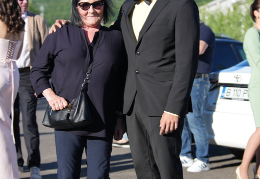 20250531-lmk-high-school-prom-PIC06127