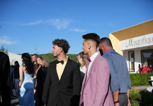 20250531-lmk-high-school-prom-PIC06184