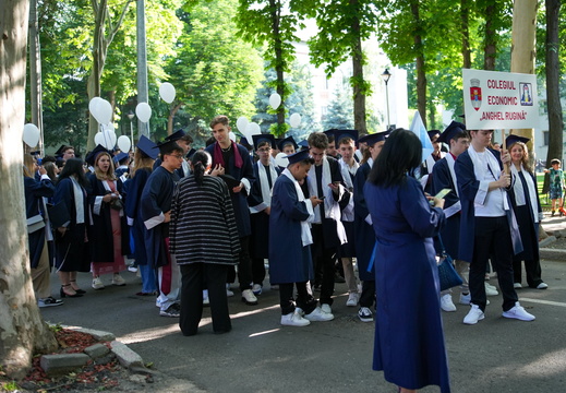 20250602-lmk-graduation-march-PIC06875